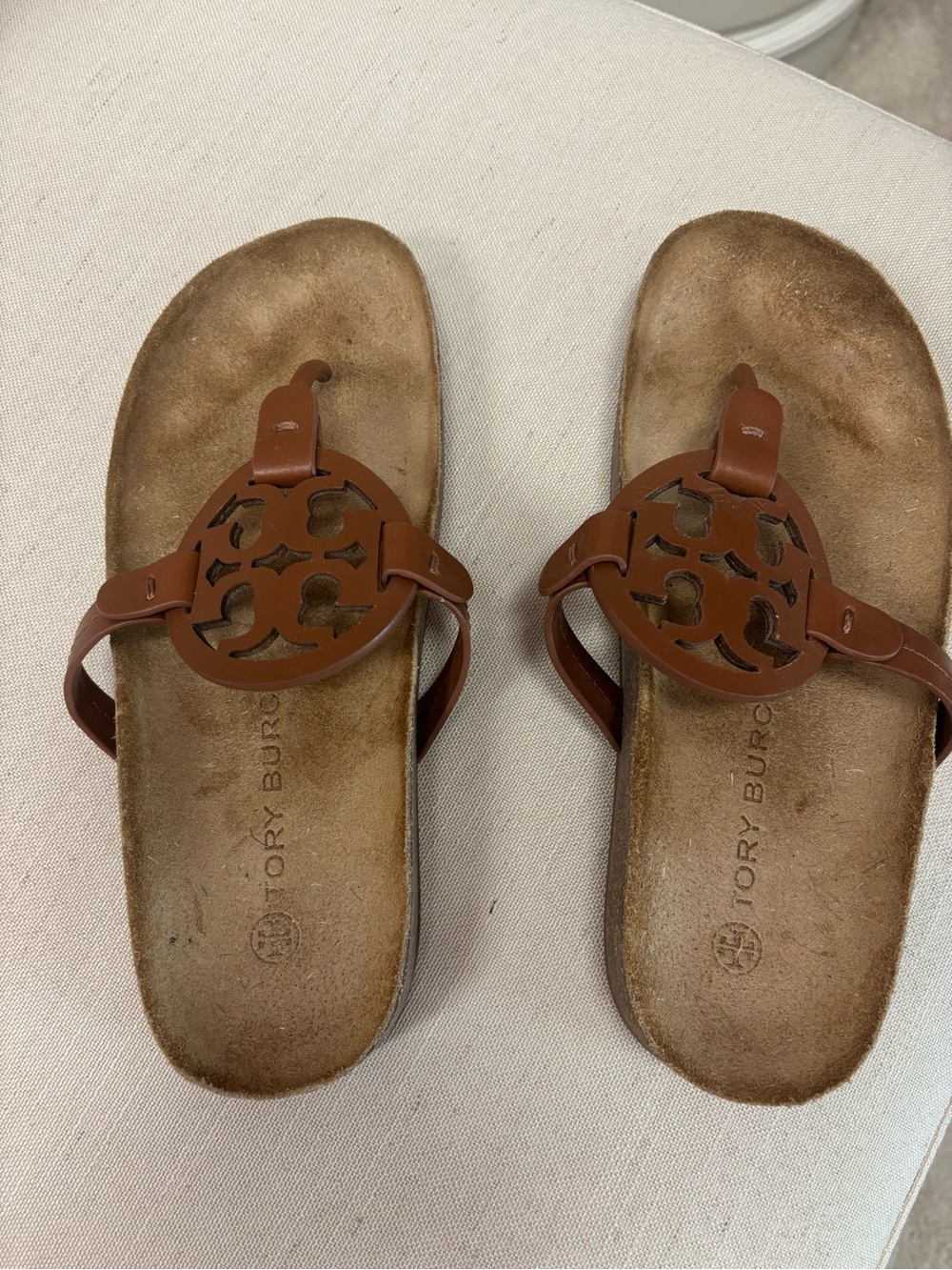 Tory Burch Leather Logo Thong Sandals - Cognac Brown